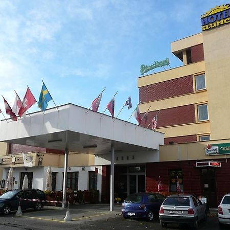 Hotel Slunce Гавличкув-Брод Экстерьер фото